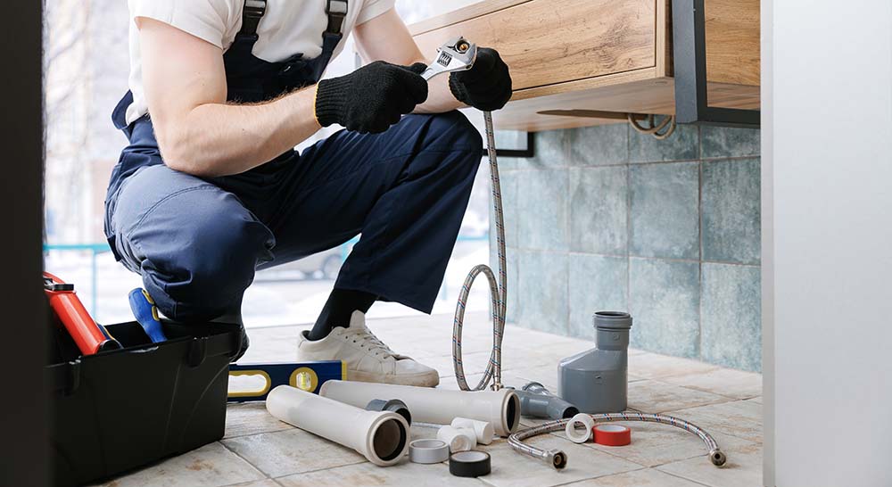 Why Most Plumbers Are Invisible on Social Media